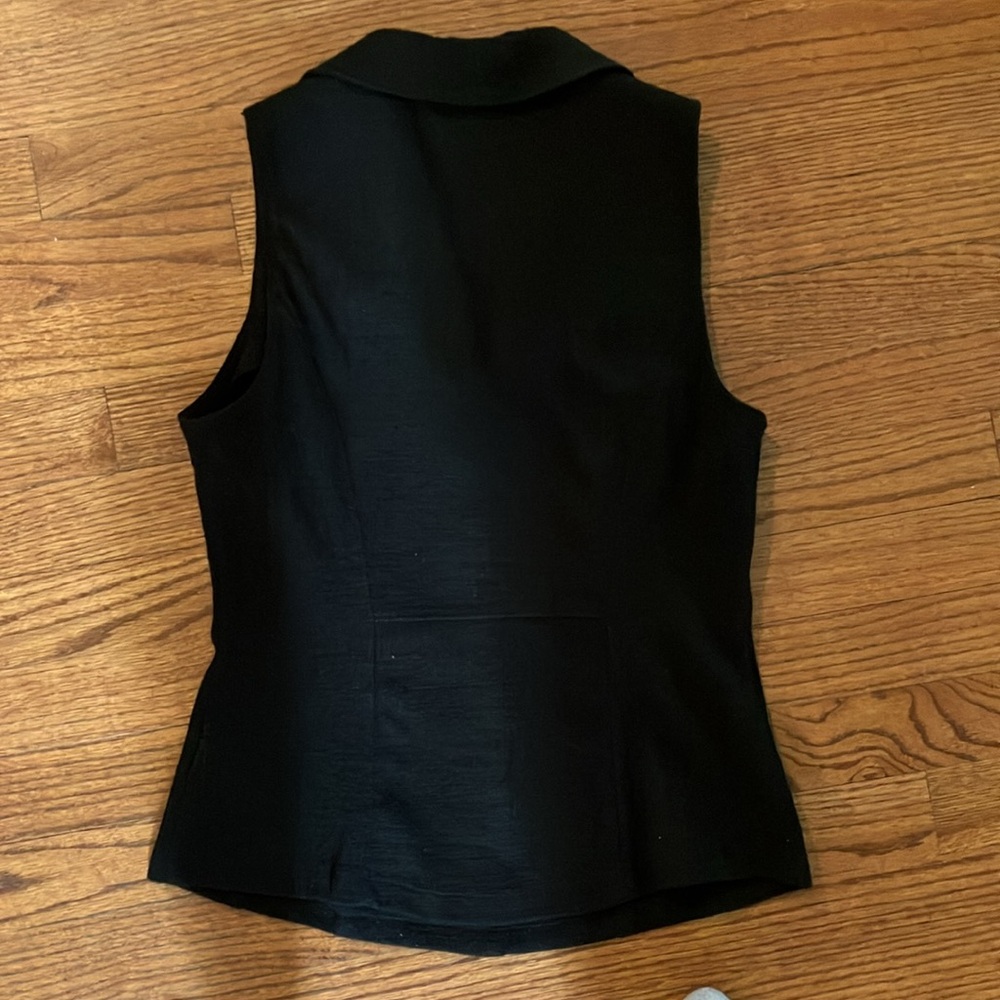 Anthropologie black seamed button front vest. Worn once. Excellent condition - Picture 4 of 7